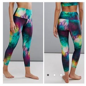 Onzie Graphic Printed Hi-Rise Yoga Leggings